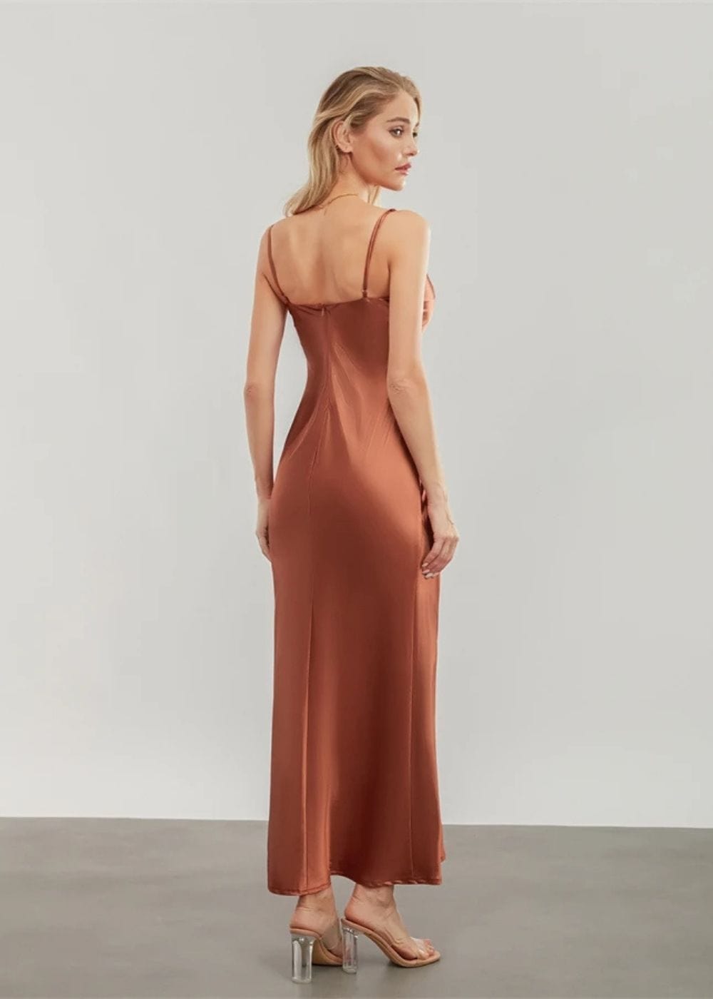 Tenue ceremonie terracotta